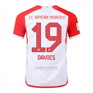 Camisola Bayern de Munique Jogador Davies 1º 2023-2024